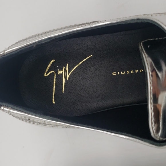 GIUSEPPE ZANOTTI SIZE 39 COLOR SILVER 100% AUTHENTIC - Picture 7 of 8